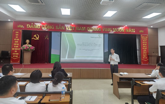 Vietcombank Hung Yen dao tao ky nang quan he khach hang doanh nghiep FDI