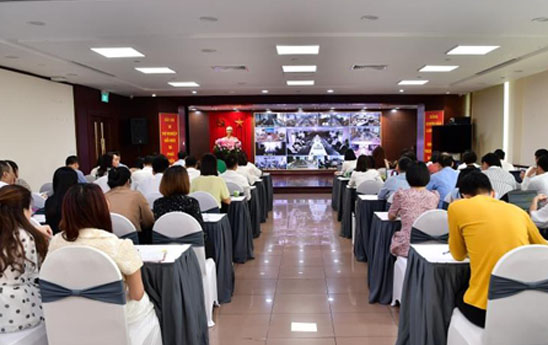 Vietcombank to chuc tap huan giai dap vuong mac thi tay nghe