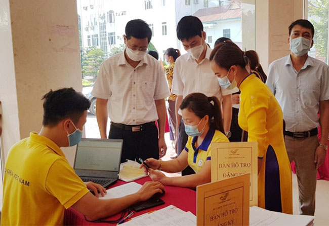 Buu dien tinh Lao Cai xuc tien tieu thu Quyt Muong Khuong 2