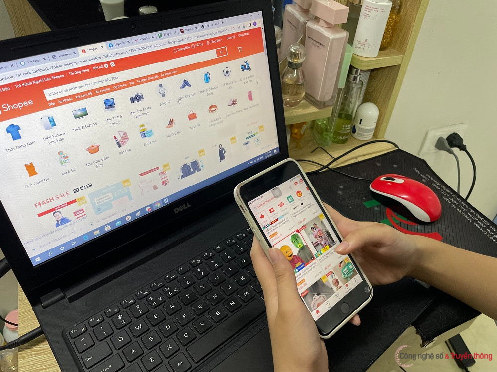 Viet Nam dang huong toi mot xa hoi khong tien mat1