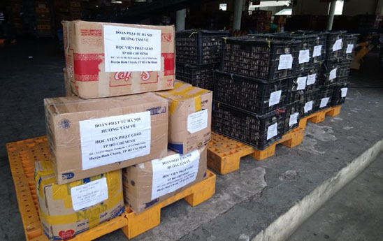 Vietnam Post vận chuyển miễn phí lô hàng nông sản đến Học viện Phật giáo TP.Hồ Chí Minh