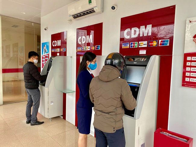 Agribank dong loat mien giam cac loai phi dich vu va lai suat cho vay ho tro khach hang 4