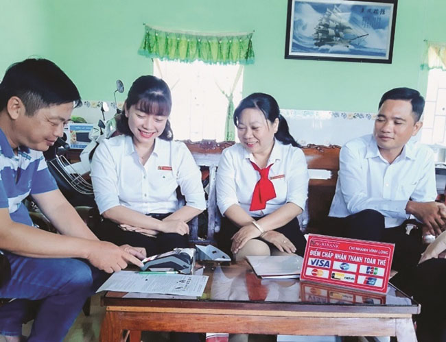 Agribank gop phan quan trong ngan chan va day lui tin dung den 1