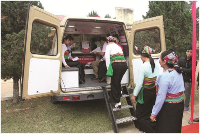 Agribank huong toi hinh anh ngan hang phuc vu Tam nong 2