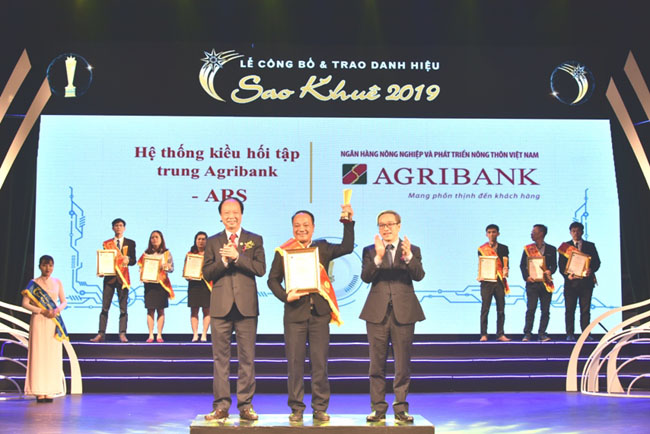 Agribank voi 9 Giai thuong Sao Khue 2