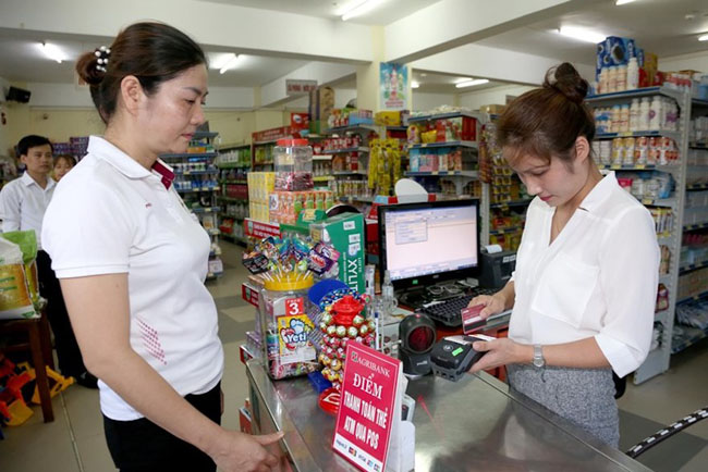 Cung ung manh tin dung tieu dung Agribank gop phan day lui tin dung den mua dich 3