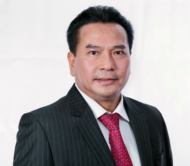 Ong Vo Duc Tien phu trach dieu hanh SHB 2