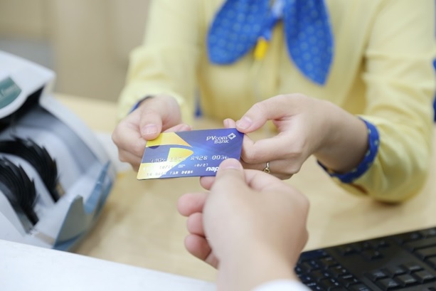 PVcomBank nhan ba giai thuong quoc te 3