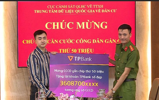 TPBank tặng số tài khoản trùng số căn cước cho chủ nhân thẻ CCCD gắn chip thứ 50 triệu
