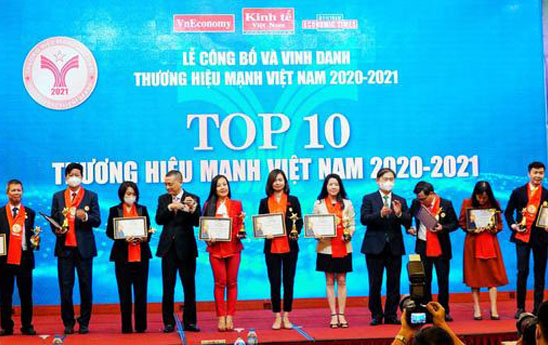 Techcombank được vinh danh top 10 thương hiệu mạnh Việt Nam 2021