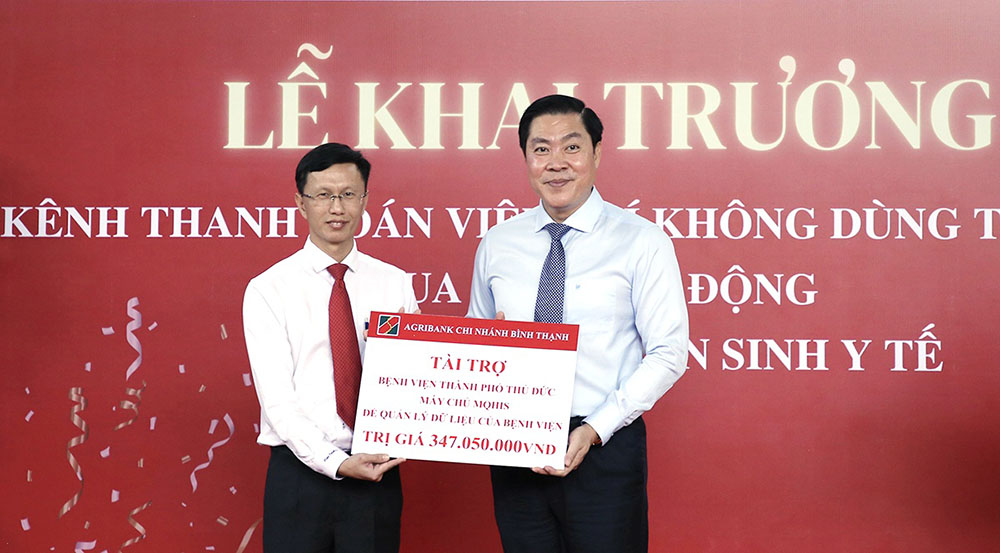 agribank binh thanh cung cap giai phap thanh toan va tai tro 500 trieu dong cho benh vien tp thu duc11