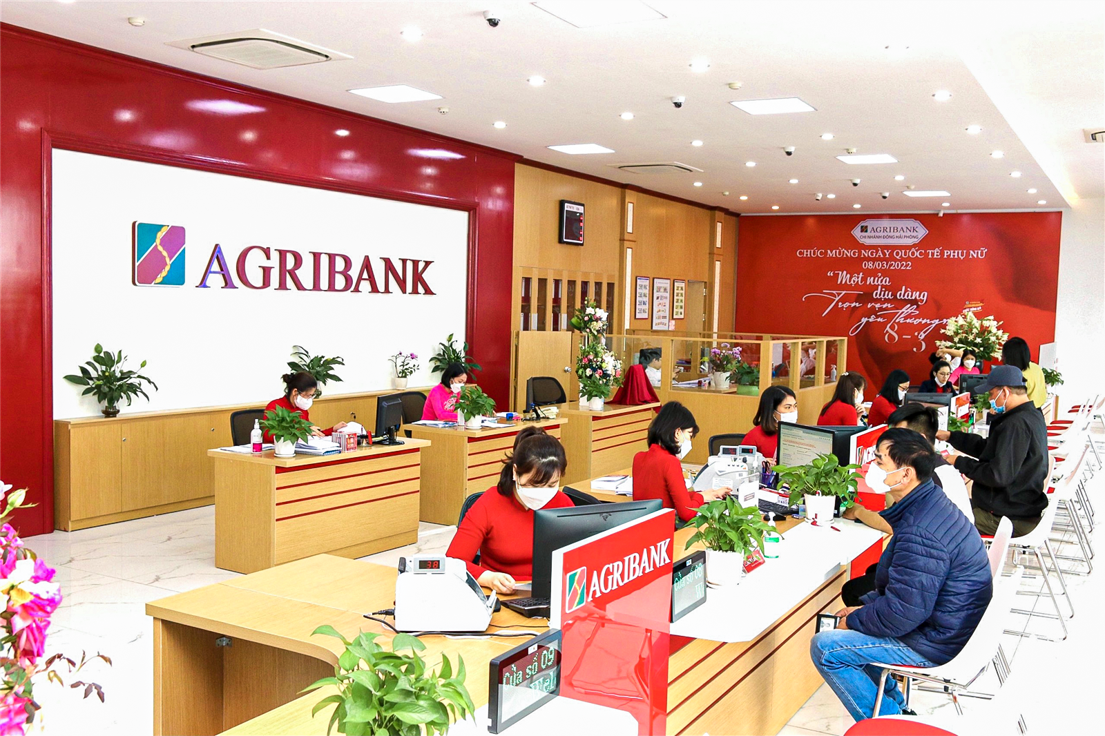 agribank chi nhanh dong hai phong dong hanh cung su phat trien cua thanh pho