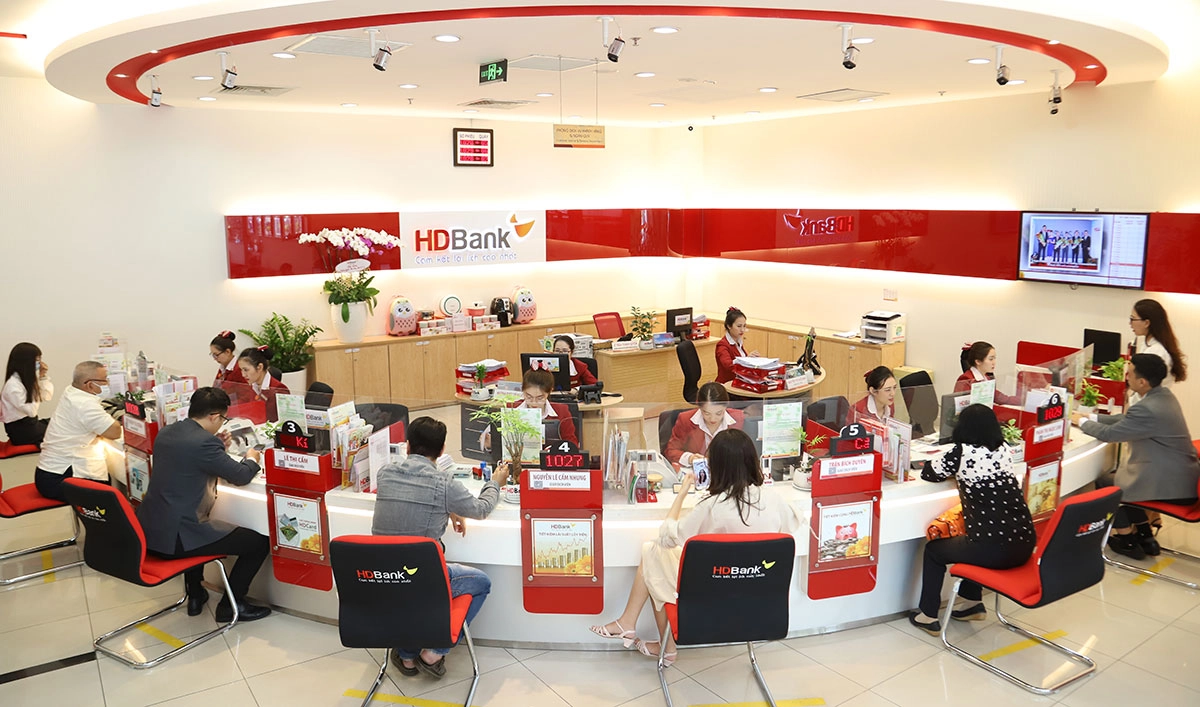 hdbank chot quyen hoan thanh ke hoach tra co tuc 25