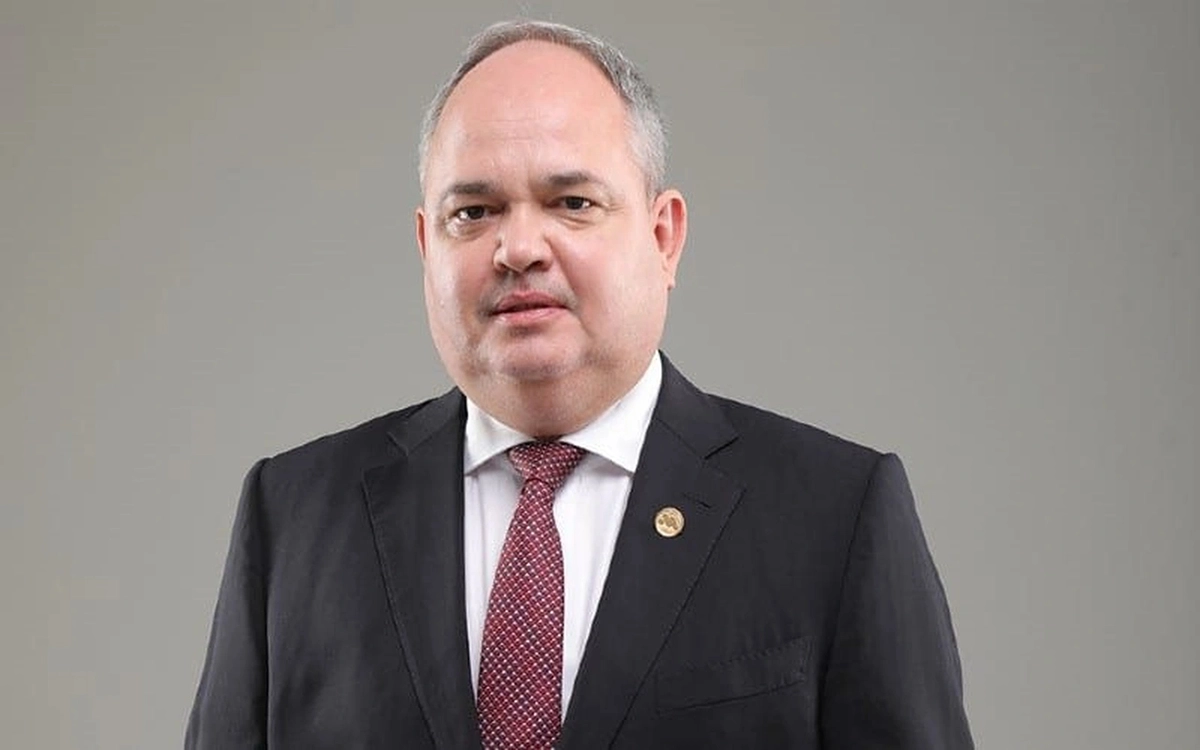 Ông Oliver Schwarzhaupt