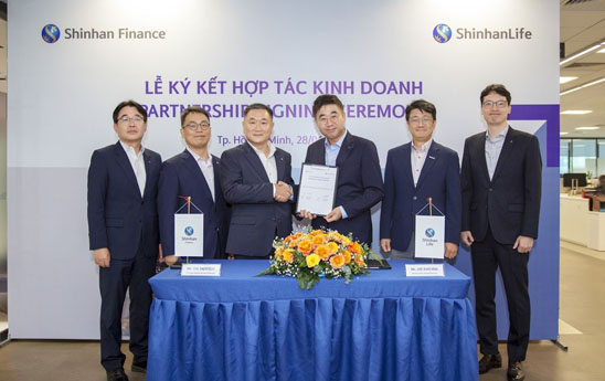 Shinhan Việt Nam hợp tác kinh doanh bảo hiểm với Shinhan Life Việt Nam