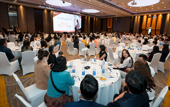 AIA Việt Nam và VPBank củng cố vững chắc quan hệ đối tác chiến lược lâu dài