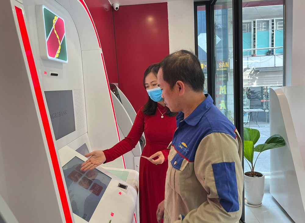 Agribank Tien Giang dua vao hoat dong ngan hang so 2