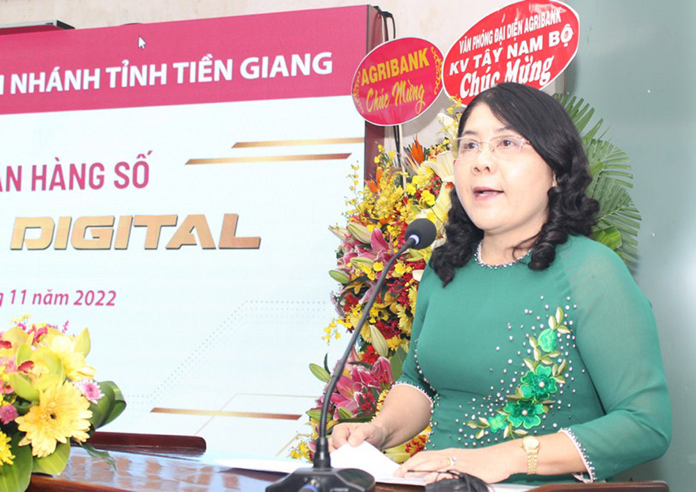 Agribank Tien Giang dua vao hoat dong ngan hang so 3