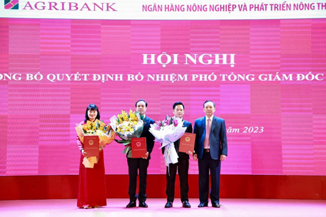 Agribank bo nhiem 3 Pho Tong Giam doc moi 2