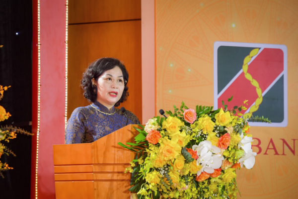 Agribank don nhan Huan chuong Lao dong hang Nhat 2