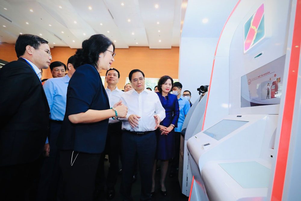 Agribank ra mat mo hinh Ngan hang so tu dong 2