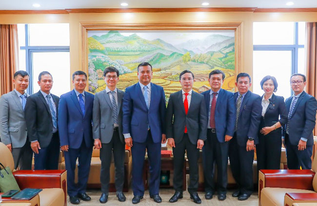 Agribank tiep va lam viec voi doan ARDB 2