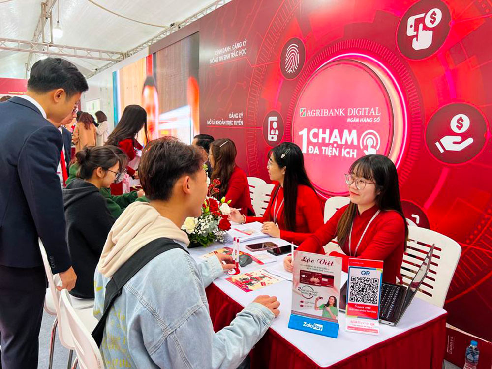 Agribank va Dai hoc Quoc gia Ha Noi ky ket thoa thuan hop tac toan dien 4