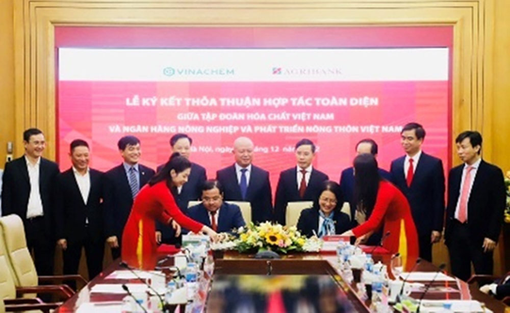 Agribank va Vinachem ky ket Thoa thuan hop tac toan dien 2
