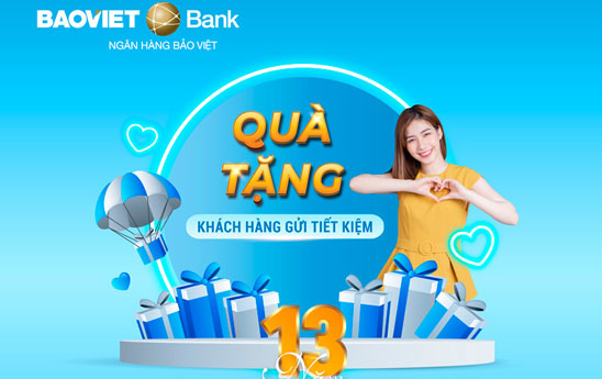 BAOVIET Bank Nghe An tang qua cho khach hang copy