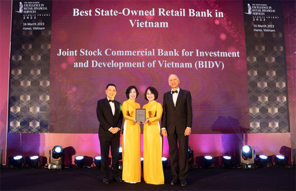 BIDV nhan 04 giai thuong danh gia do tap chi The Asian Banker 2