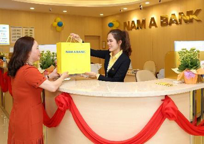 Cung Nam A Bank mung Xuan sum vay Tet du day 2