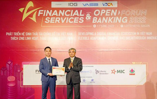 MB Ageas Life nhận giải thưởng Dịch vụ tài chính Việt Nam tiêu biểu lần 2