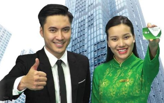 Miễn phí phát hành thẻ Vietcombank Connect24 Visa cuối năm 2022
