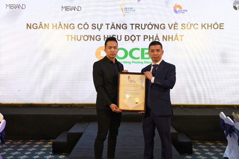OCB duoc vinh danh voi hang loat giai thuong 3