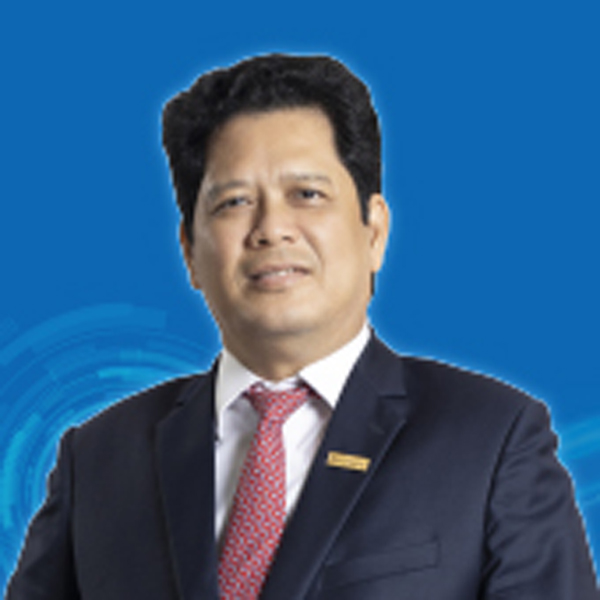 Ong Le Van Ron thoi lam Pho Tong Giam doc Sacombank 2