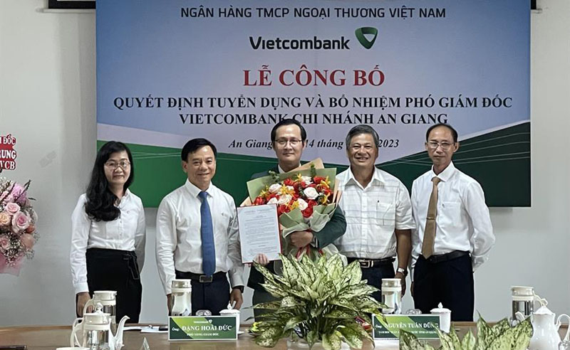 Ong Nguyen Thanh Trung duoc tuyen dung 2
