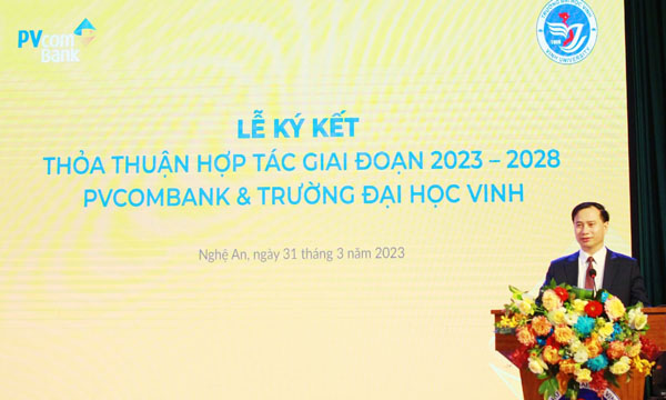 PVcomBank hop tac toan dien voi truong Dai hoc Vinh 2