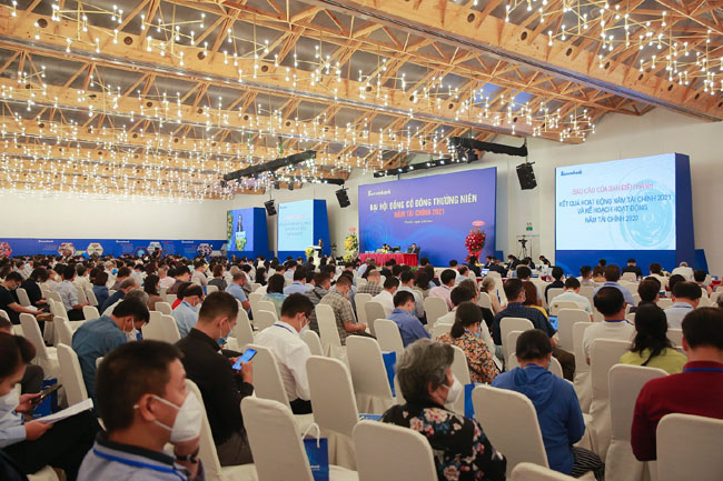 Sacombank dat muc tieu chuyen doi so toan dien 2