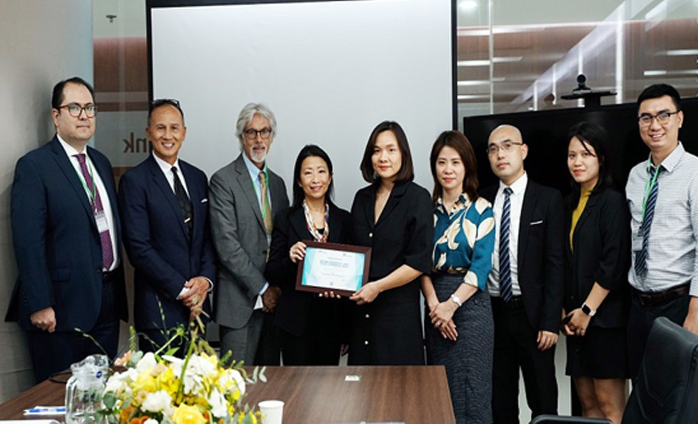 VPBank duocc IFC trao giai 2