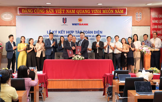 Vietbank va Truong dai hoc Ngan hang thanh pho Ho Chi Minh hop tac toan dien