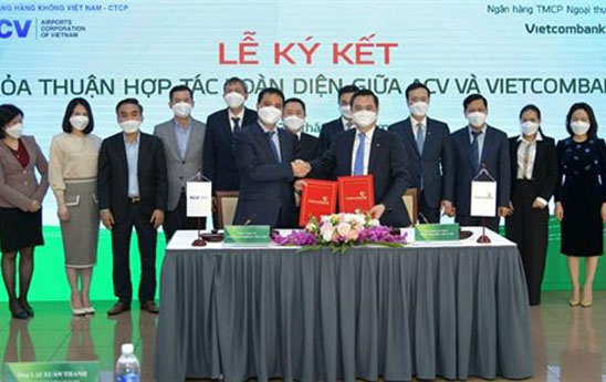 Vietcombank và ACV ký kết thỏa thuận hợp tác toàn diện