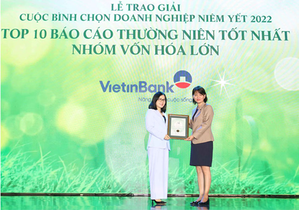 VietinBank duoc binh chon Top 10 Bao cao thuong nien 2
