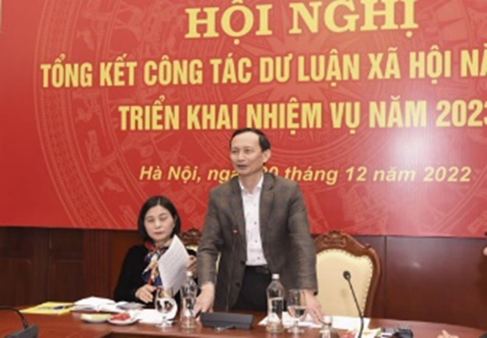 Ban Tuyen giao Dang uy Co quan NHTW 4