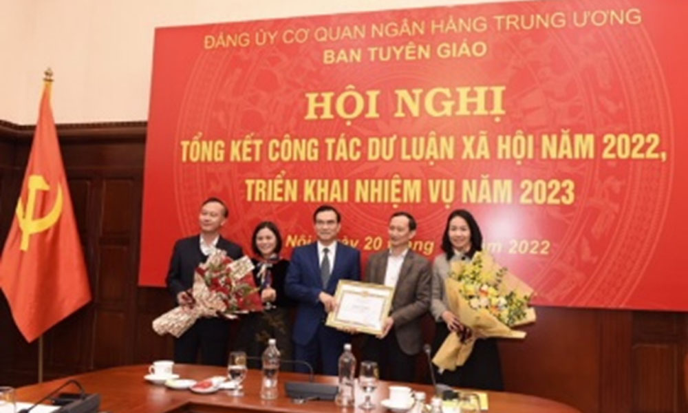 Ban Tuyen giao Dang uy Co quan NHTW 5