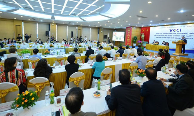 Chu tich Quoc hoi Vuong Dinh Hue gap go dai dien gioi doanh nhan doanh nghiep Viet Nam 2