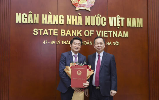 Công bố và trao Quyết định bổ nhiệm Chánh Văn phòng NHNN.