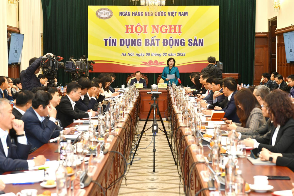 Go vuong cho thi truong bat dong san 1