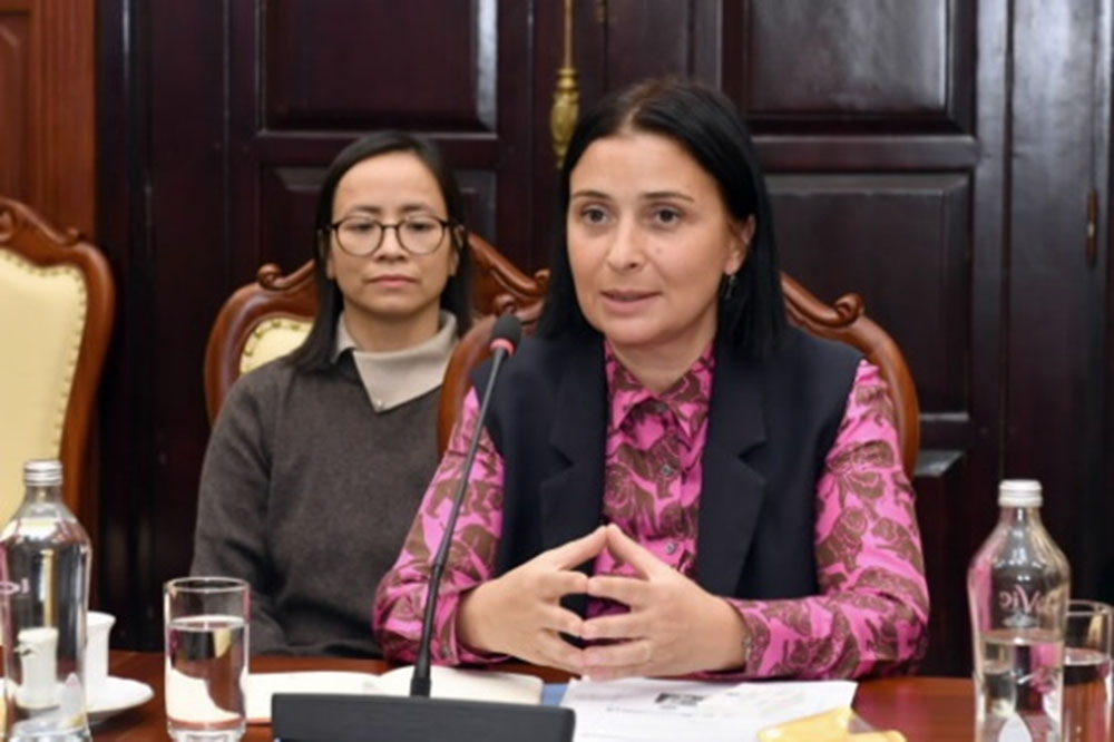 Pho Thong doc Pham Thanh Ha tiep xa giao 3