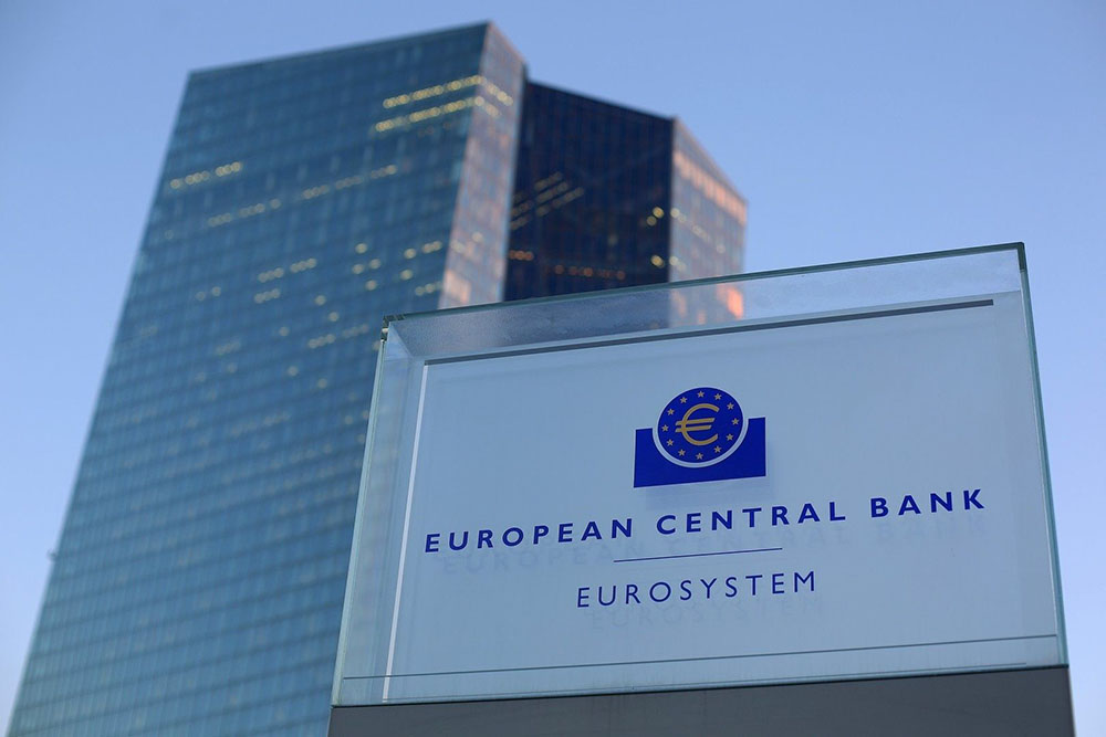 ecb can nhac tang lai suat