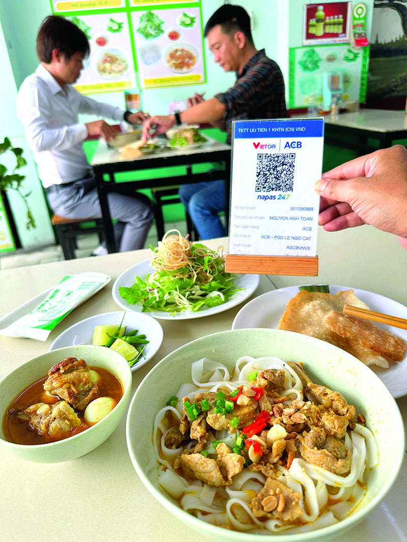qr ra via he1